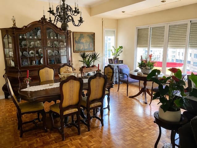 4 soveværelse Lejlighed til salg i Alicante by - € 890.000 (Ref: 9975472)