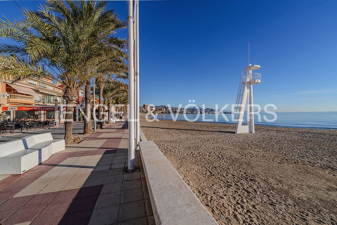 3 soverom Leilighet til salgs i El Campello med garasje - € 490 000 (Ref: 10000513)