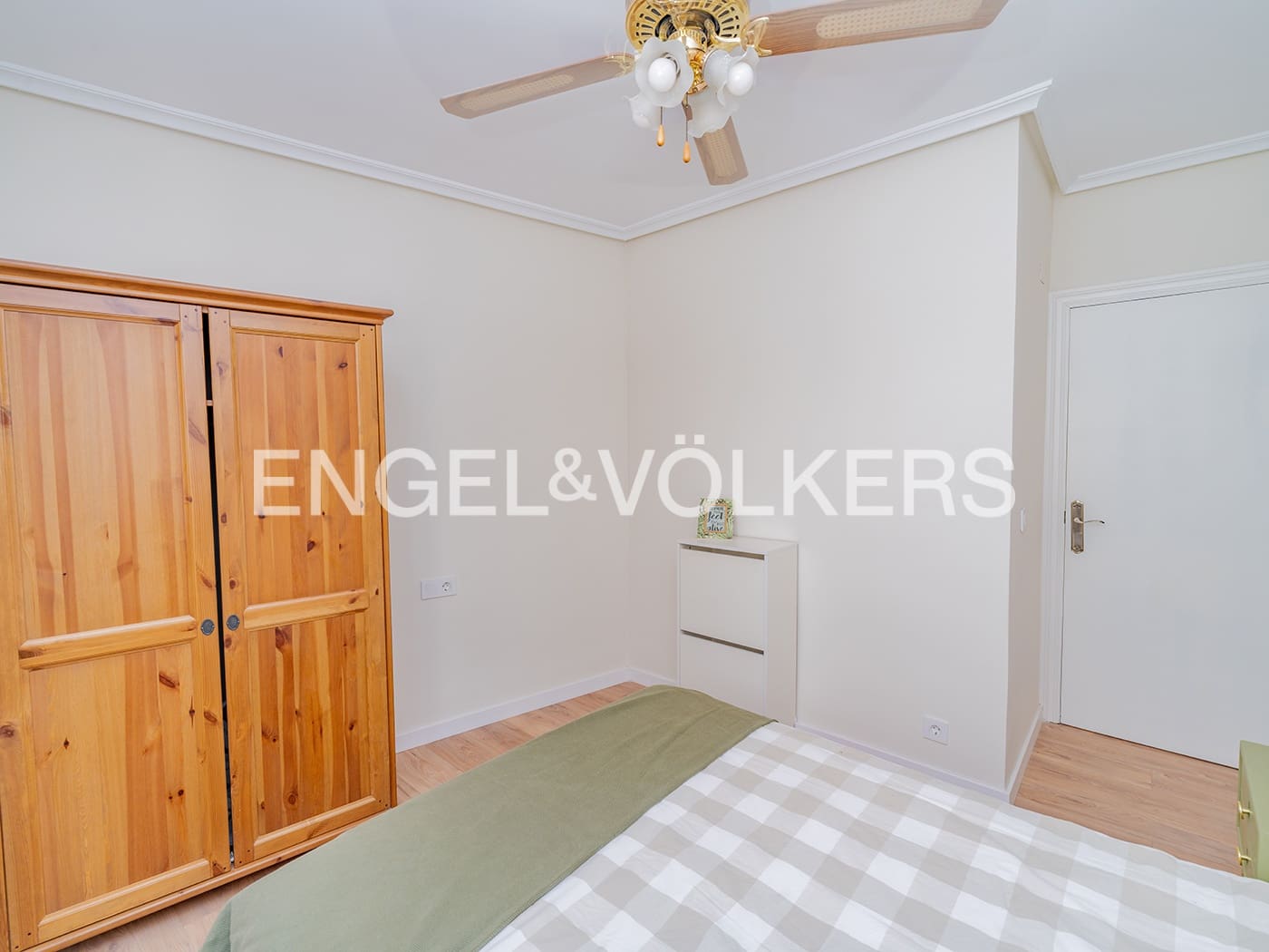 4 slaapkamer Appartement te koop in Alicante stad - € 369.000 (Ref: 10000870)
