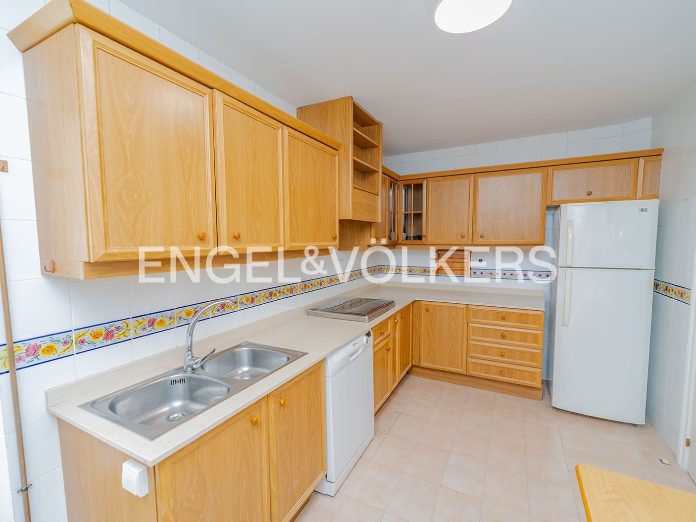 4 slaapkamer Appartement te koop in Alicante stad - € 369.000 (Ref: 10000870)