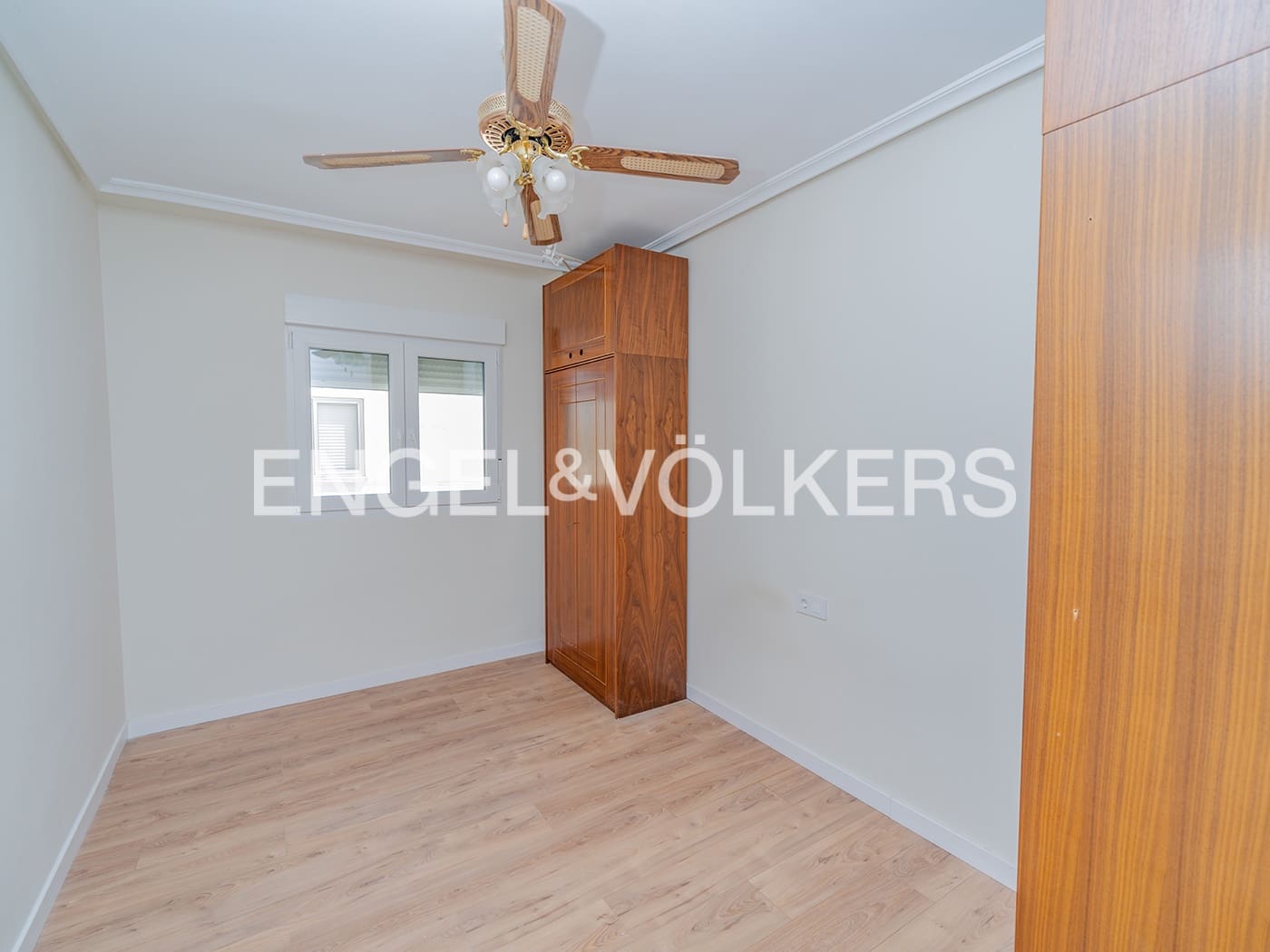 4 slaapkamer Appartement te koop in Alicante stad - € 369.000 (Ref: 10000870)