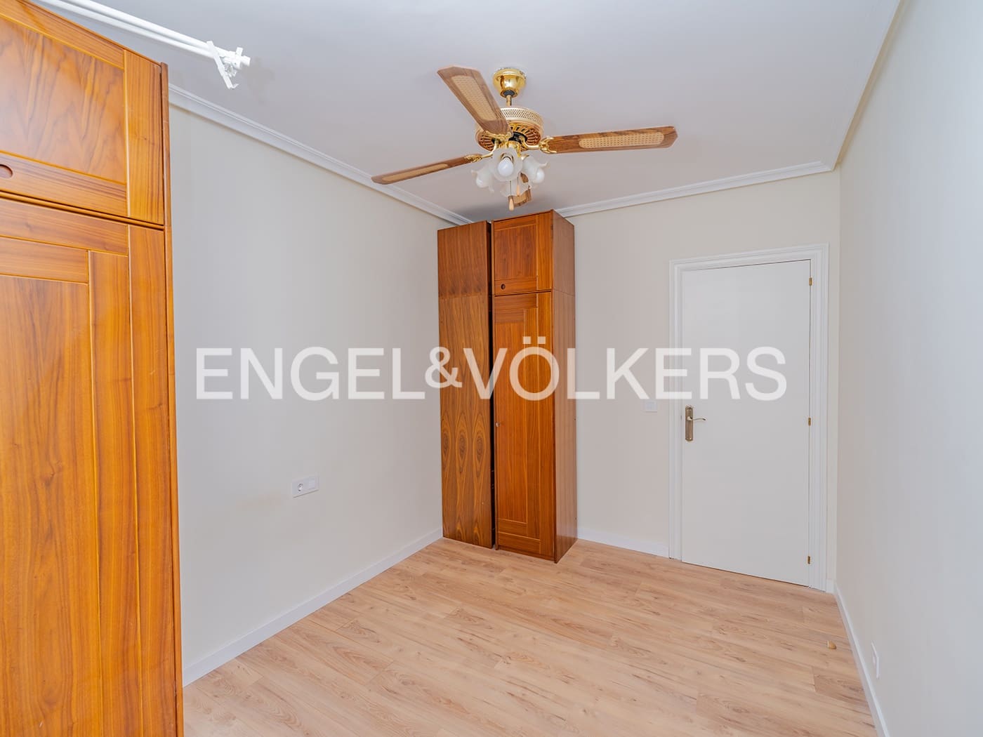 4 slaapkamer Appartement te koop in Alicante stad - € 369.000 (Ref: 10000870)