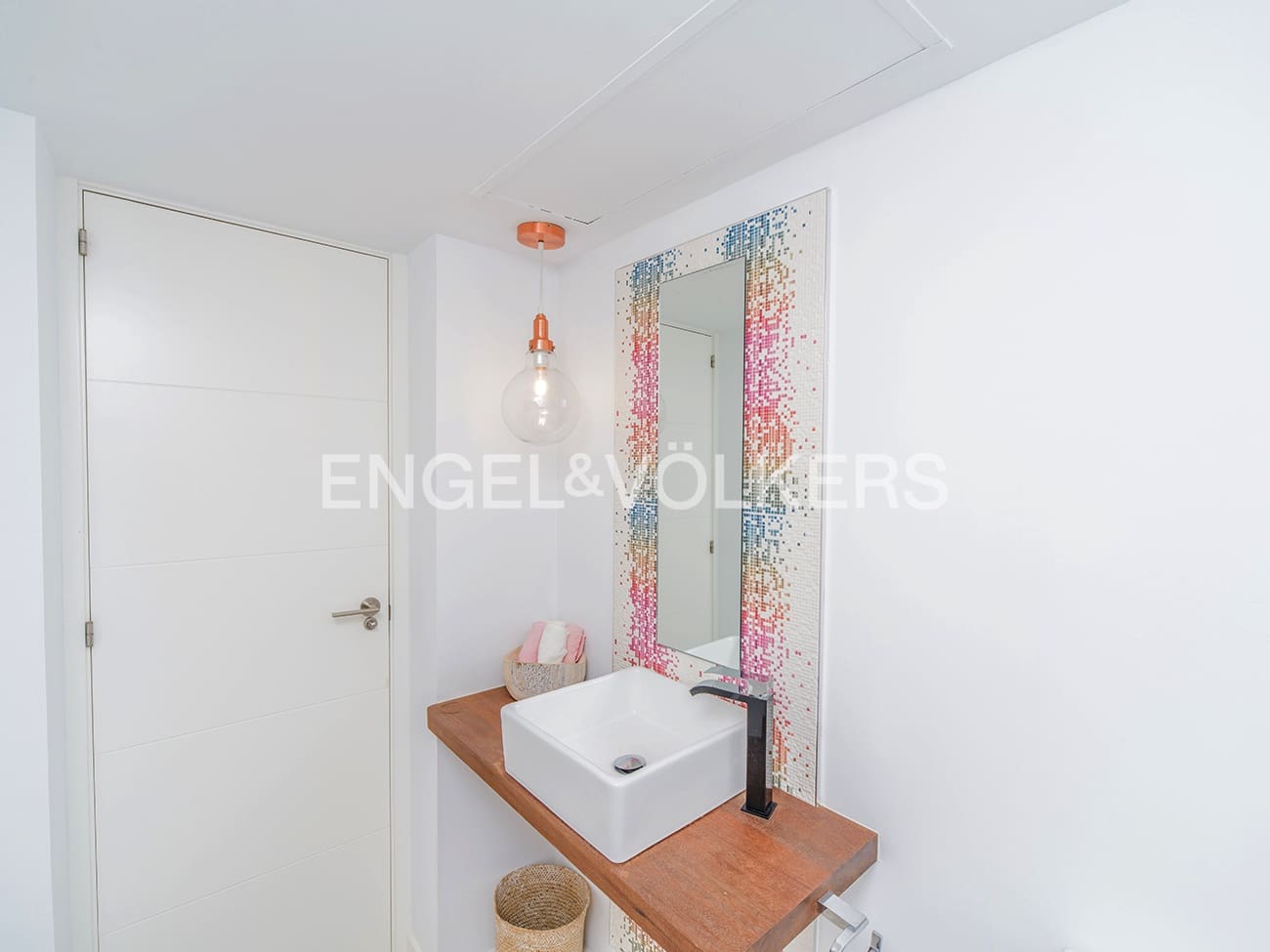 3 soverom Strandleiligheter til salgs i Alicante by med garasje - € 805 000 (Ref: 10016808)