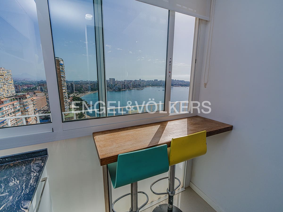 3 soverom Strandleiligheter til salgs i Alicante by med garasje - € 805 000 (Ref: 10016808)