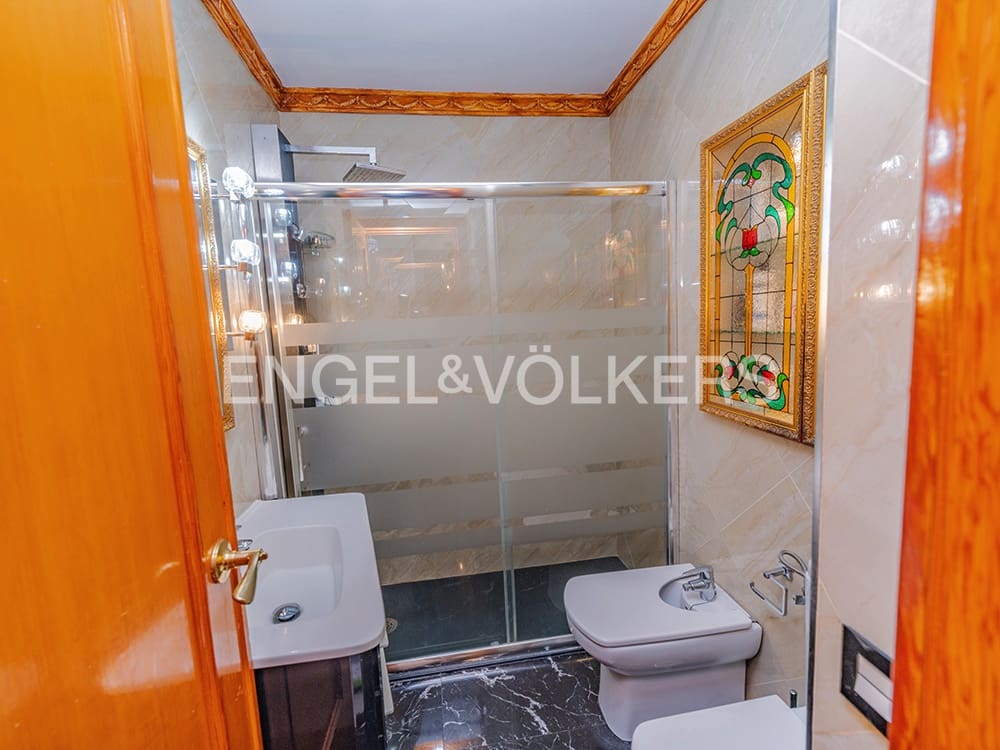 3 soveværelse Lejlighed til salg i Alicante by med garage - € 520.000 (Ref: 10016809)