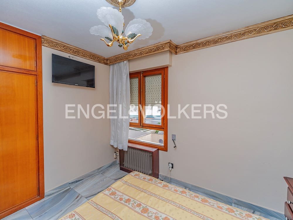 3 soveværelse Lejlighed til salg i Alicante by med garage - € 520.000 (Ref: 10016809)