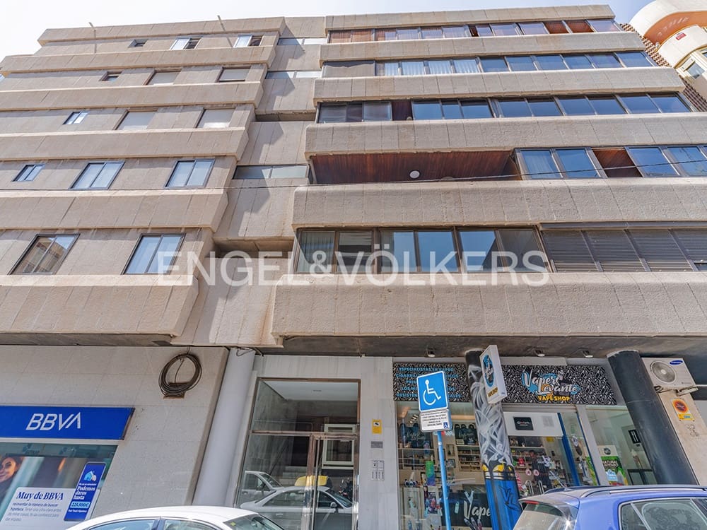 3 soveværelse Lejlighed til salg i Alicante by med garage - € 520.000 (Ref: 10016809)