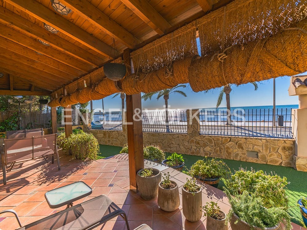 7 slaapkamer Villa te koop in Santa Pola met zwembad - € 1.400.000 (Ref: 10021205)