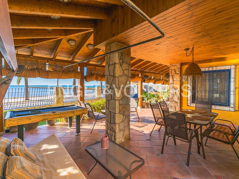 7 slaapkamer Villa te koop in Santa Pola met zwembad - € 1.400.000 (Ref: 10021205)