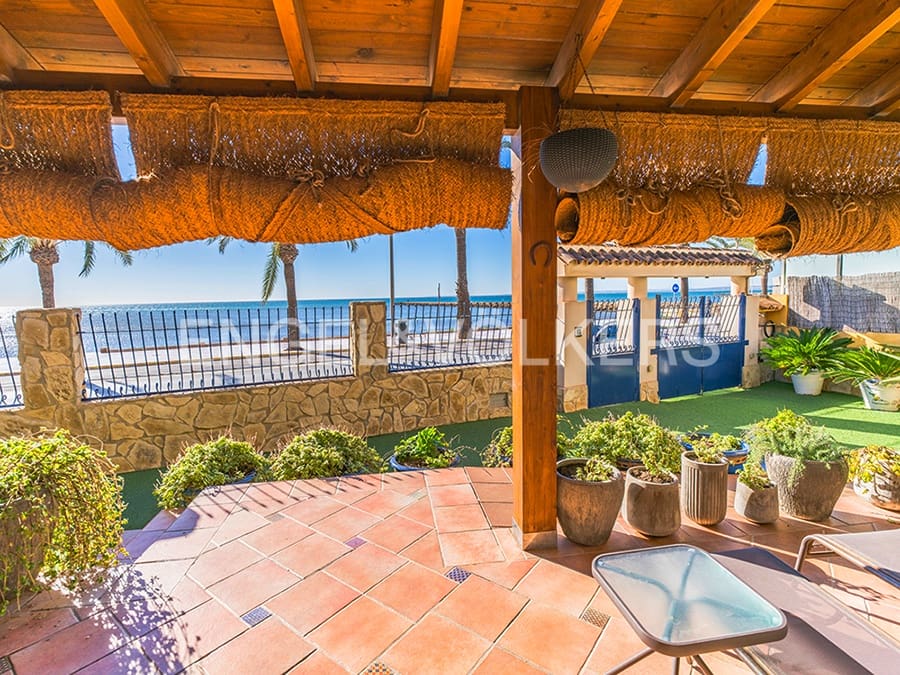 7 slaapkamer Villa te koop in Santa Pola met zwembad - € 1.400.000 (Ref: 10021205)