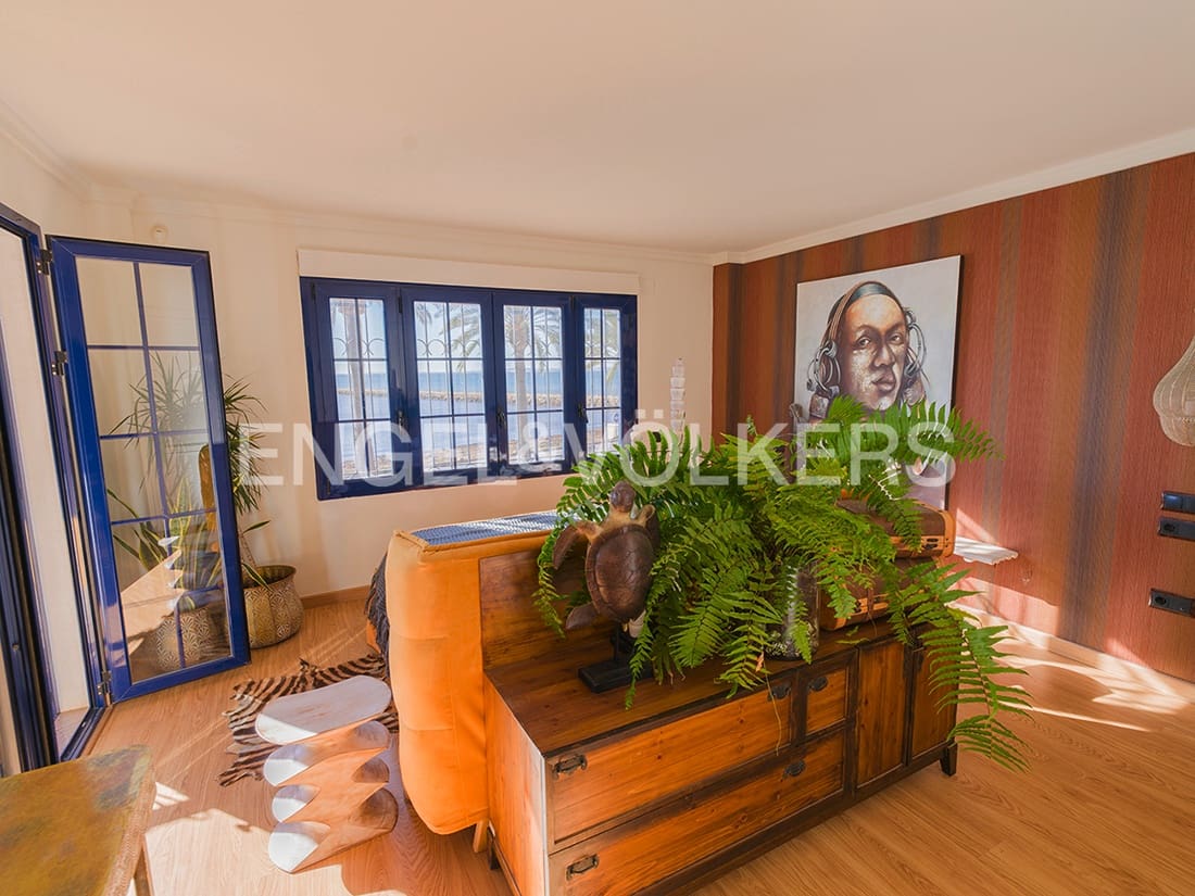 7 slaapkamer Villa te koop in Santa Pola met zwembad - € 1.400.000 (Ref: 10021205)