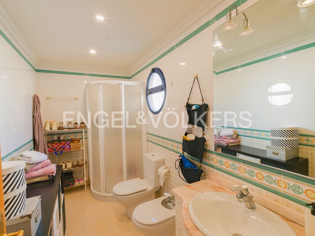 7 slaapkamer Villa te koop in Santa Pola met zwembad - € 1.400.000 (Ref: 10021205)