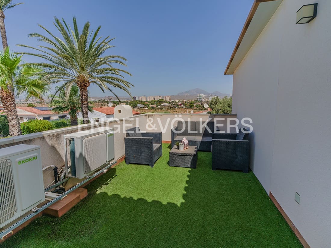 5 sypialnia Willa na sprzedaż w El Campello z basenem garażem - 950 000 € (Ref: 10024813)