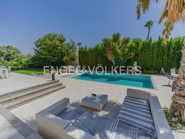 5 camera da letto Villa in vendita in Playa de Muchavista, El Campello con piscina garage - 950.000 € (Rif: 10024813)