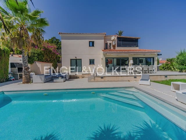 5 camera da letto Villa in vendita in Playa de Muchavista, El Campello con piscina garage - 950.000 € (Rif: 10024813)