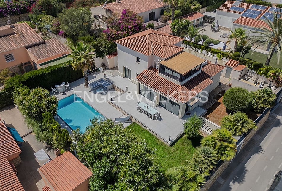 5 sypialnia Willa na sprzedaż w El Campello z basenem garażem - 950 000 € (Ref: 10024813)
