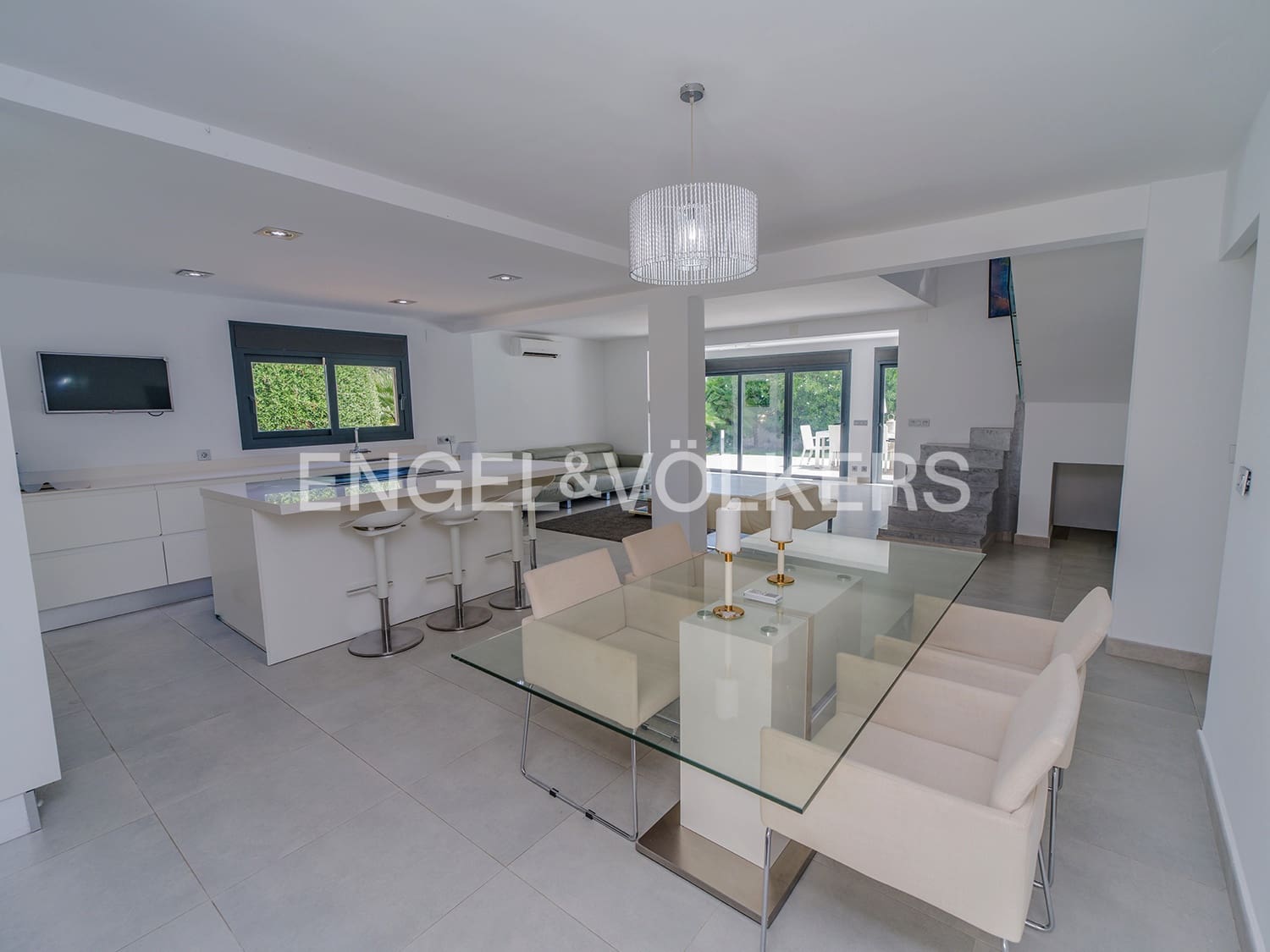 5 sypialnia Willa na sprzedaż w El Campello z basenem garażem - 950 000 € (Ref: 10024813)