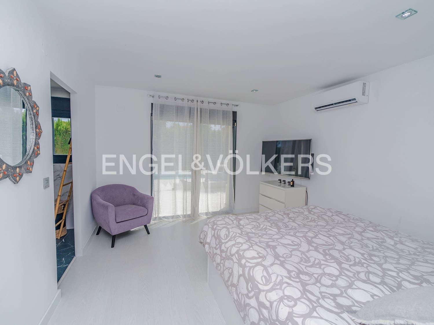 5 sypialnia Willa na sprzedaż w El Campello z basenem garażem - 950 000 € (Ref: 10024813)