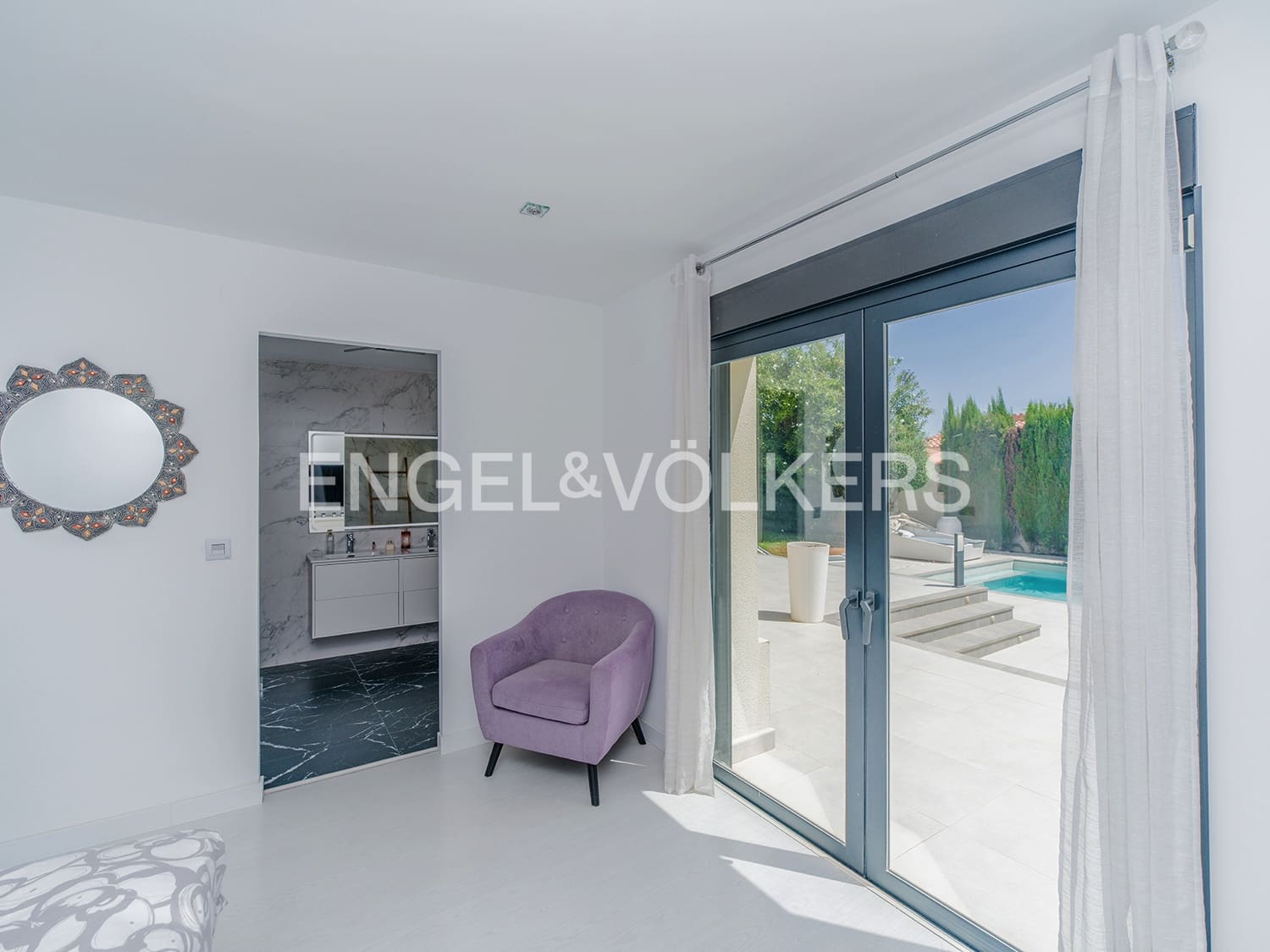5 sypialnia Willa na sprzedaż w El Campello z basenem garażem - 950 000 € (Ref: 10024813)