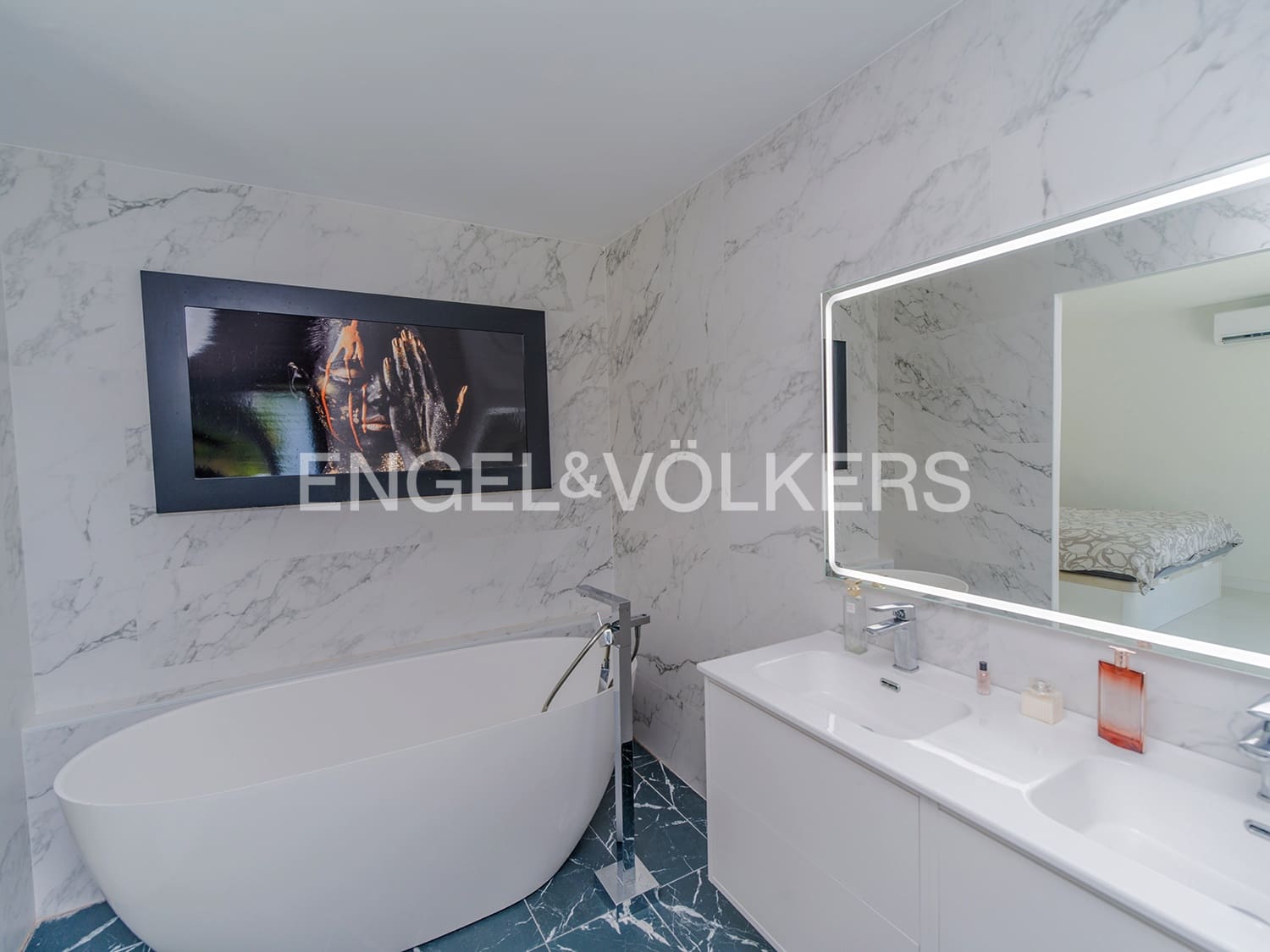 5 sypialnia Willa na sprzedaż w El Campello z basenem garażem - 950 000 € (Ref: 10024813)