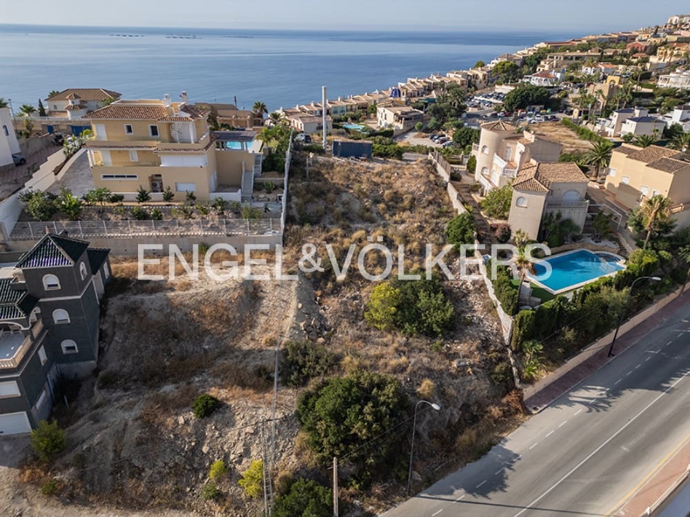 Grunde uden byggetilladelser til salg i El Campello - € 295.000 (Ref: 10026476)