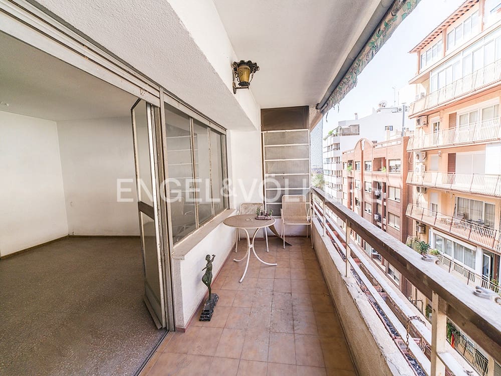 4 chambre Appartement à vendre à Alicante ville - 322 000 € (Ref: 10043458)