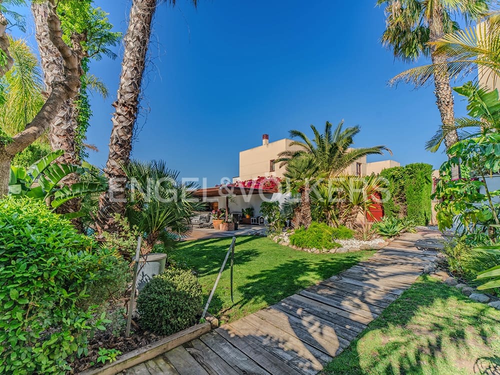 5 soveværelse Byhus til salg i Muchamiel / Mutxamel med swimmingpool garage - € 850.000 (Ref: 10045682)