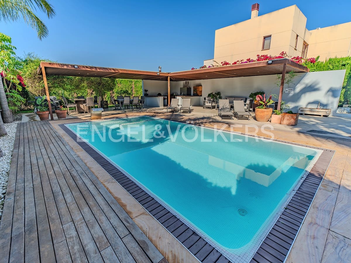 5 soveværelse Byhus til salg i Muchamiel / Mutxamel med swimmingpool garage - € 850.000 (Ref: 10045682)