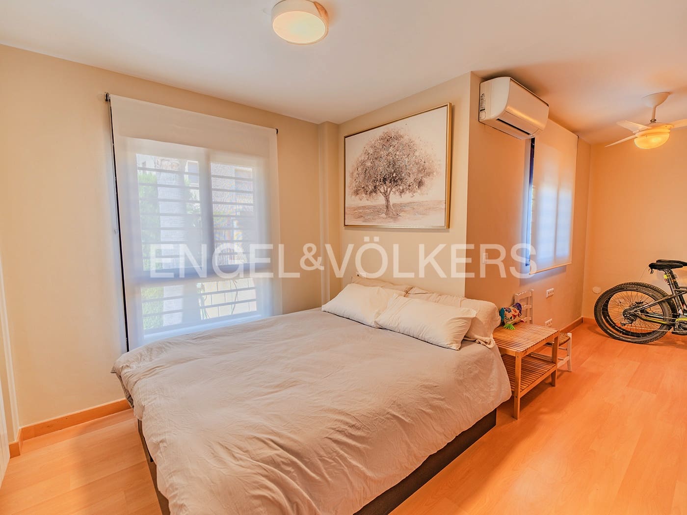 5 soveværelse Byhus til salg i Muchamiel / Mutxamel med swimmingpool garage - € 850.000 (Ref: 10045682)