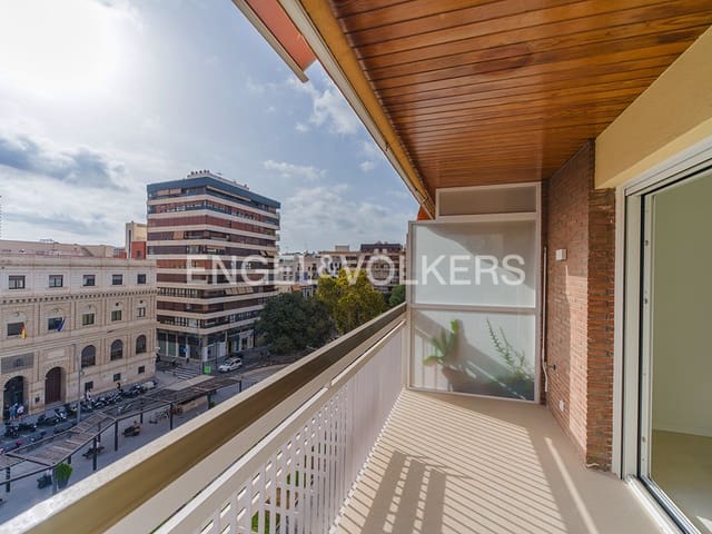 3 makuuhuone Huoneisto myytävänä paikassa Barrio del Centro, Alicante kaupunki - 1 150 000 € (Ref: 10049653)