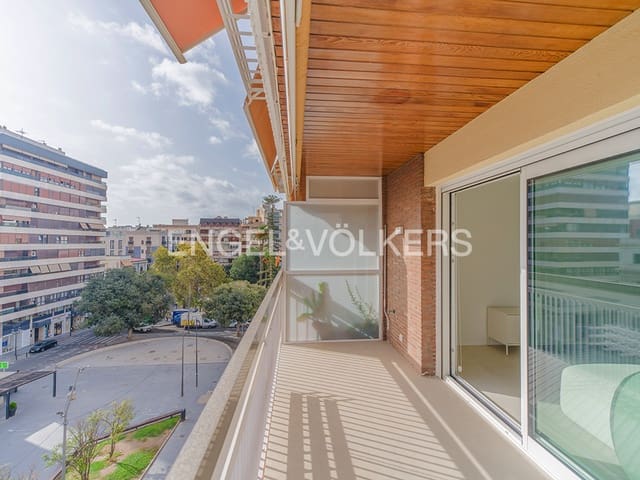 3 makuuhuone Huoneisto myytävänä paikassa Barrio del Centro, Alicante kaupunki - 1 150 000 € (Ref: 10049653)
