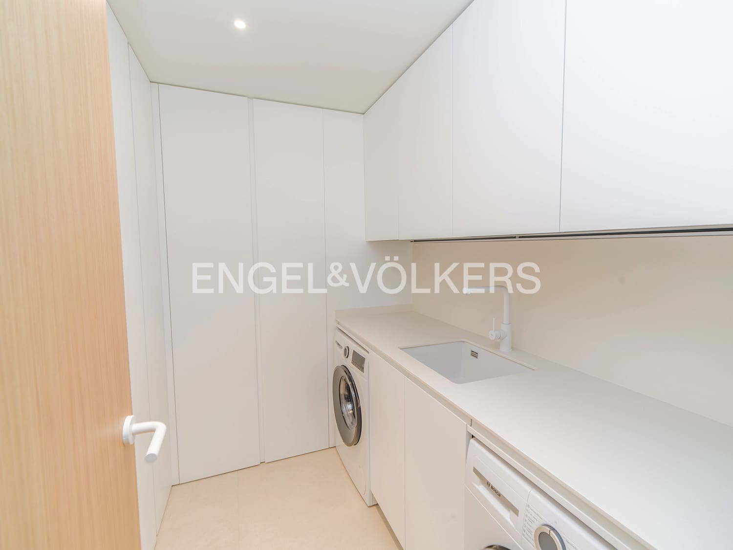 3 makuuhuone Huoneisto myytävänä paikassa Alicante kaupunki - 1 150 000 € (Ref: 10049653)