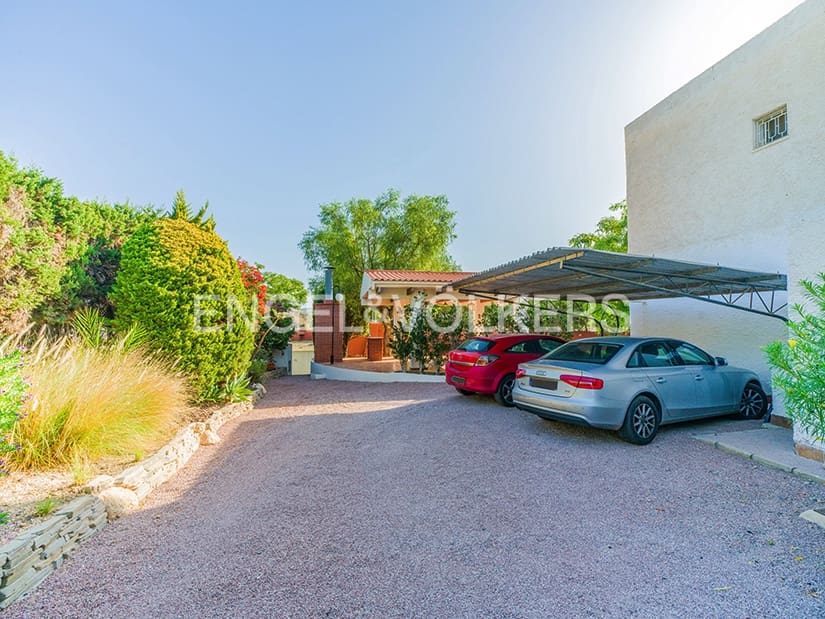 6 bedroom Townhouse for sale in Elche / Elx with pool garage - € 685,000 (Ref: 10057618)