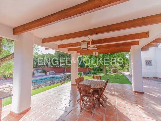 6 bedroom Townhouse for sale in Peña de las Águilas, Elche / Elx with pool garage - € 685,000 (Ref: 10057618)