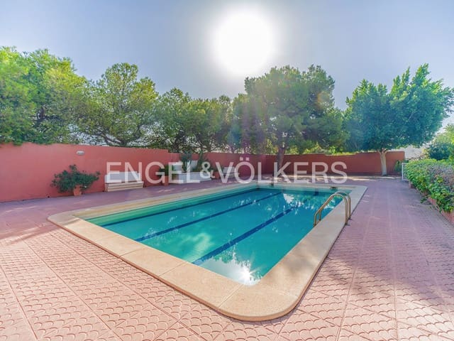 6 bedroom Townhouse for sale in Peña de las Águilas, Elche / Elx with pool garage - € 685,000 (Ref: 10057618)