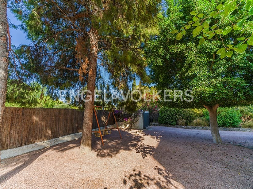 6 bedroom Townhouse for sale in Elche / Elx with pool garage - € 685,000 (Ref: 10057618)
