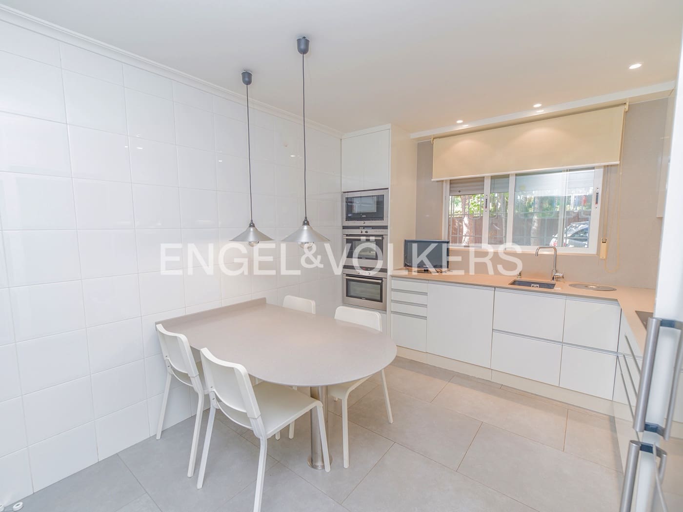 6 bedroom Townhouse for sale in Elche / Elx with pool garage - € 685,000 (Ref: 10057618)