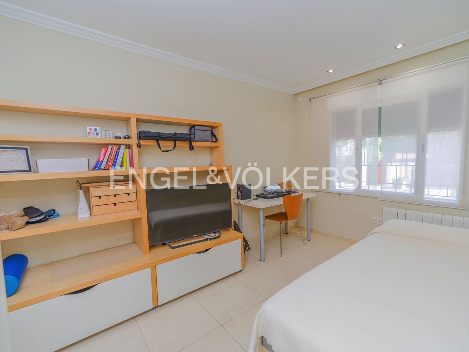6 bedroom Townhouse for sale in Elche / Elx with pool garage - € 685,000 (Ref: 10057618)