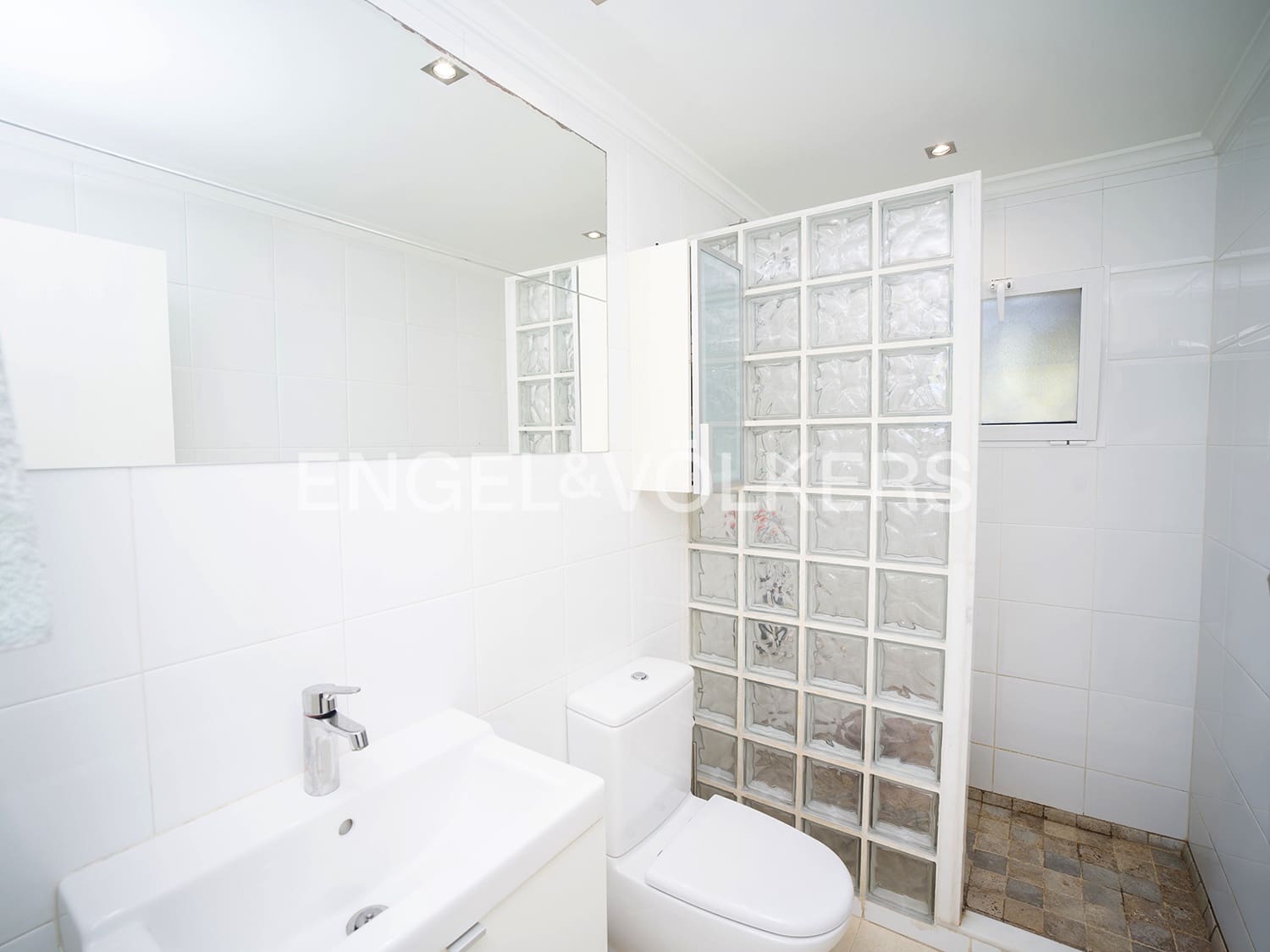 6 bedroom Townhouse for sale in Elche / Elx with pool garage - € 685,000 (Ref: 10057618)