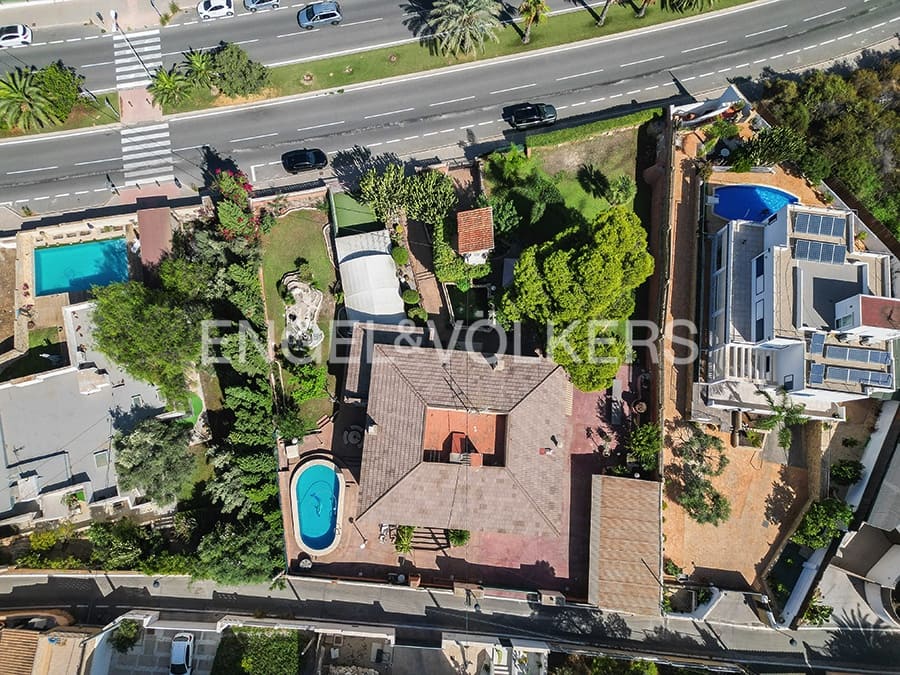 10 bedroom Villa for sale in Cabo de las Huertas with pool - € 1,900,000 (Ref: 10073129)