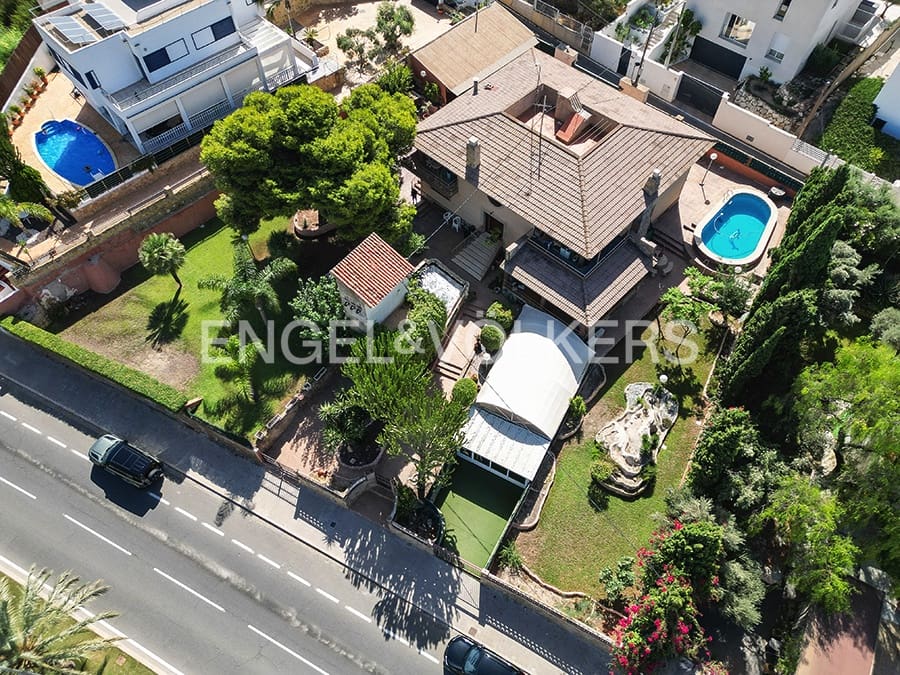 10 bedroom Villa for sale in Cabo de las Huertas with pool - € 1,900,000 (Ref: 10073129)