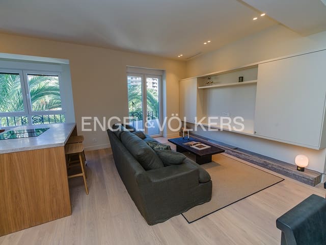 3 makuuhuone Huoneisto myytävänä paikassa Barrio del Centro, Alicante kaupunki - 895 000 € (Ref: 10081507)