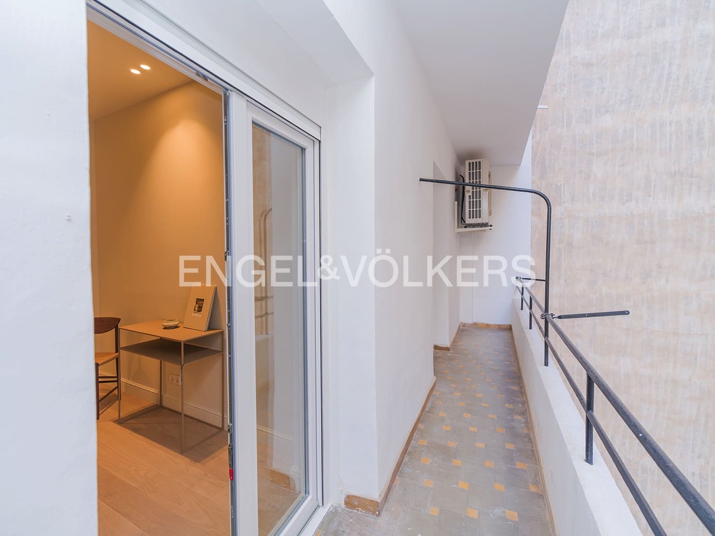 3 makuuhuone Huoneisto myytävänä paikassa Alicante kaupunki - 895 000 € (Ref: 10081507)