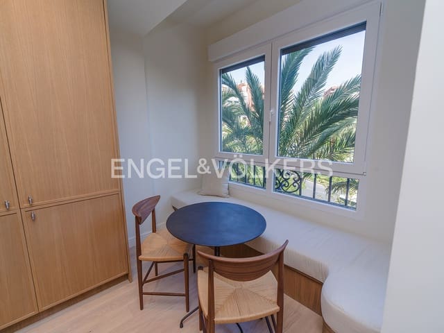 3 makuuhuone Huoneisto myytävänä paikassa Barrio del Centro, Alicante kaupunki - 895 000 € (Ref: 10081507)