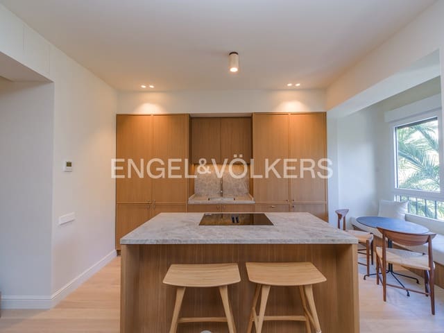 3 makuuhuone Huoneisto myytävänä paikassa Barrio del Centro, Alicante kaupunki - 895 000 € (Ref: 10081507)