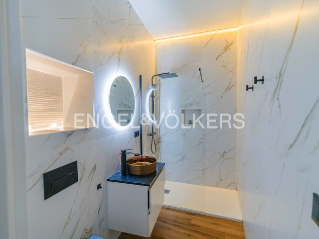2 sypialnia Apartament na sprzedaż w Casco Antiguo - Sant Cruz - Ayuntamiento, Miasto Alicante / Alacant - 385 000 € (Ref: 10081656)