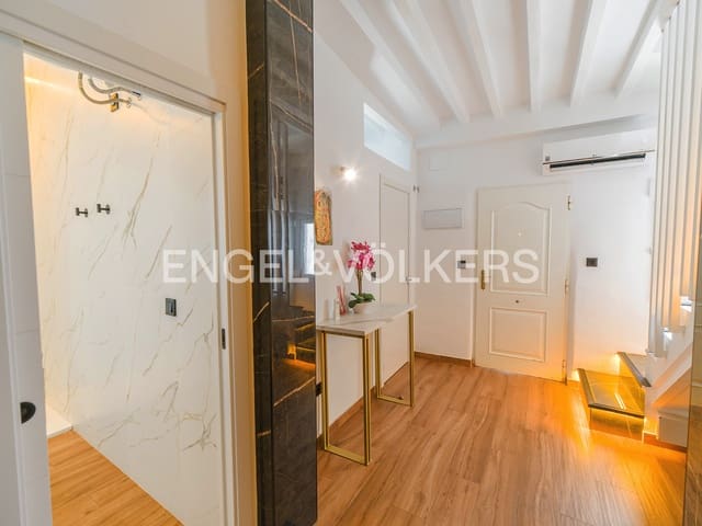 2 sypialnia Apartament na sprzedaż w Casco Antiguo - Sant Cruz - Ayuntamiento, Miasto Alicante / Alacant - 385 000 € (Ref: 10081656)