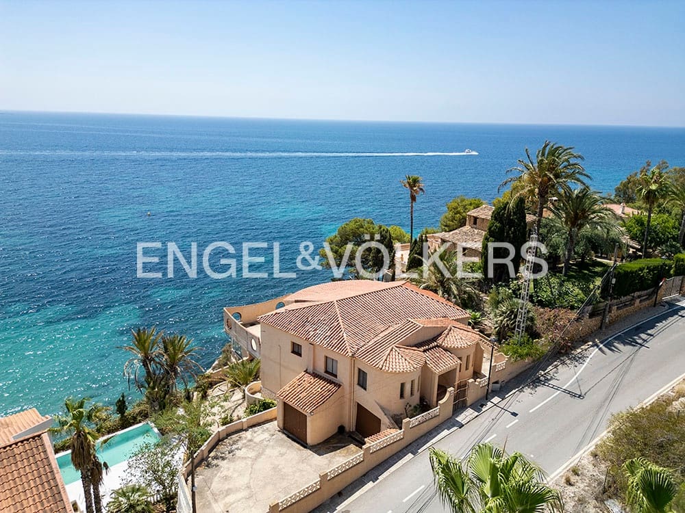 6 quarto Casa em Banda para venda em Coveta Fuma com piscina garagem - 1 290 000 € (Ref: 10085044)