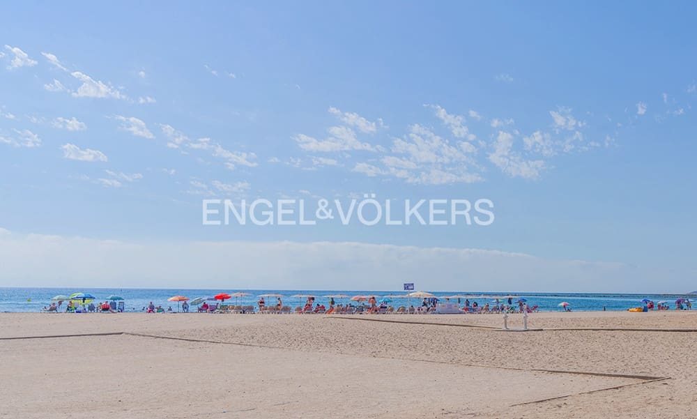 4 camera da letto Villetta Bifamiliare in vendita in El Campello con piscina garage - 449.000 € (Rif: 10086650)