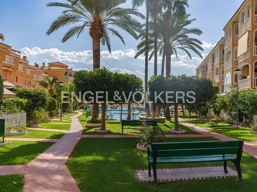 4 camera da letto Villetta Bifamiliare in vendita in El Campello con piscina garage - 449.000 € (Rif: 10086650)